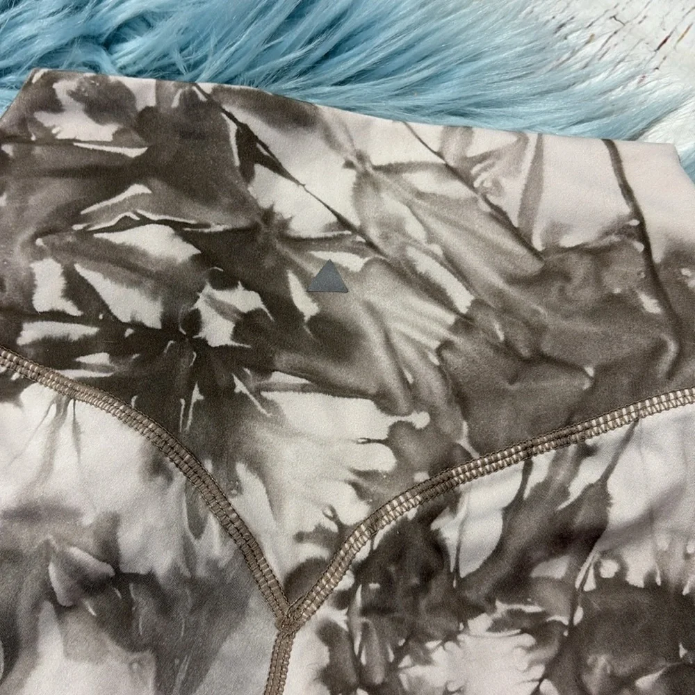 Balance Athletica Vitality Oasis OG Legging, Marble Print - Picture 10 of 10